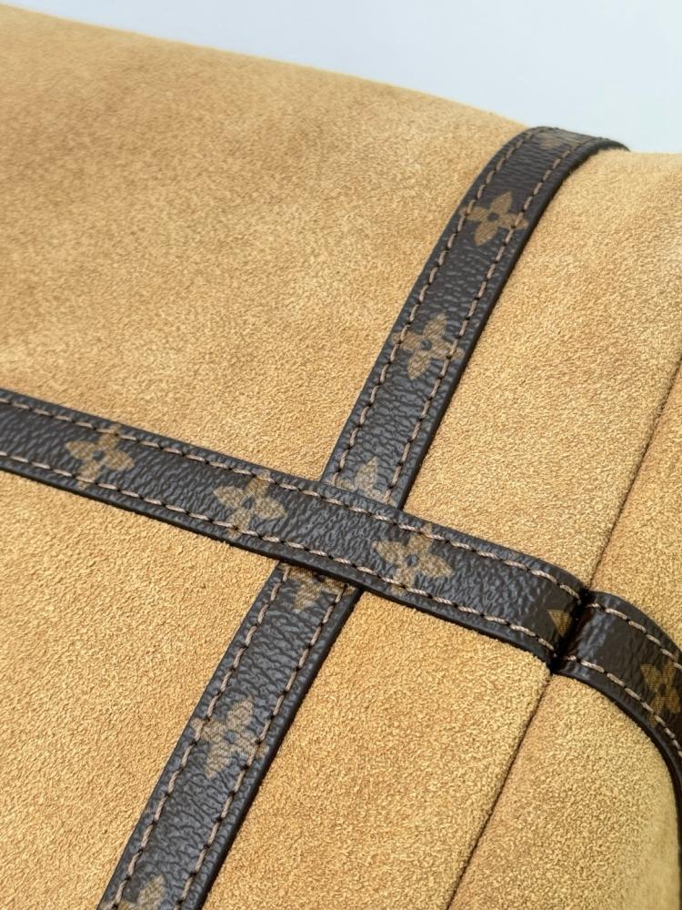 Louis Vuitton – Express MM