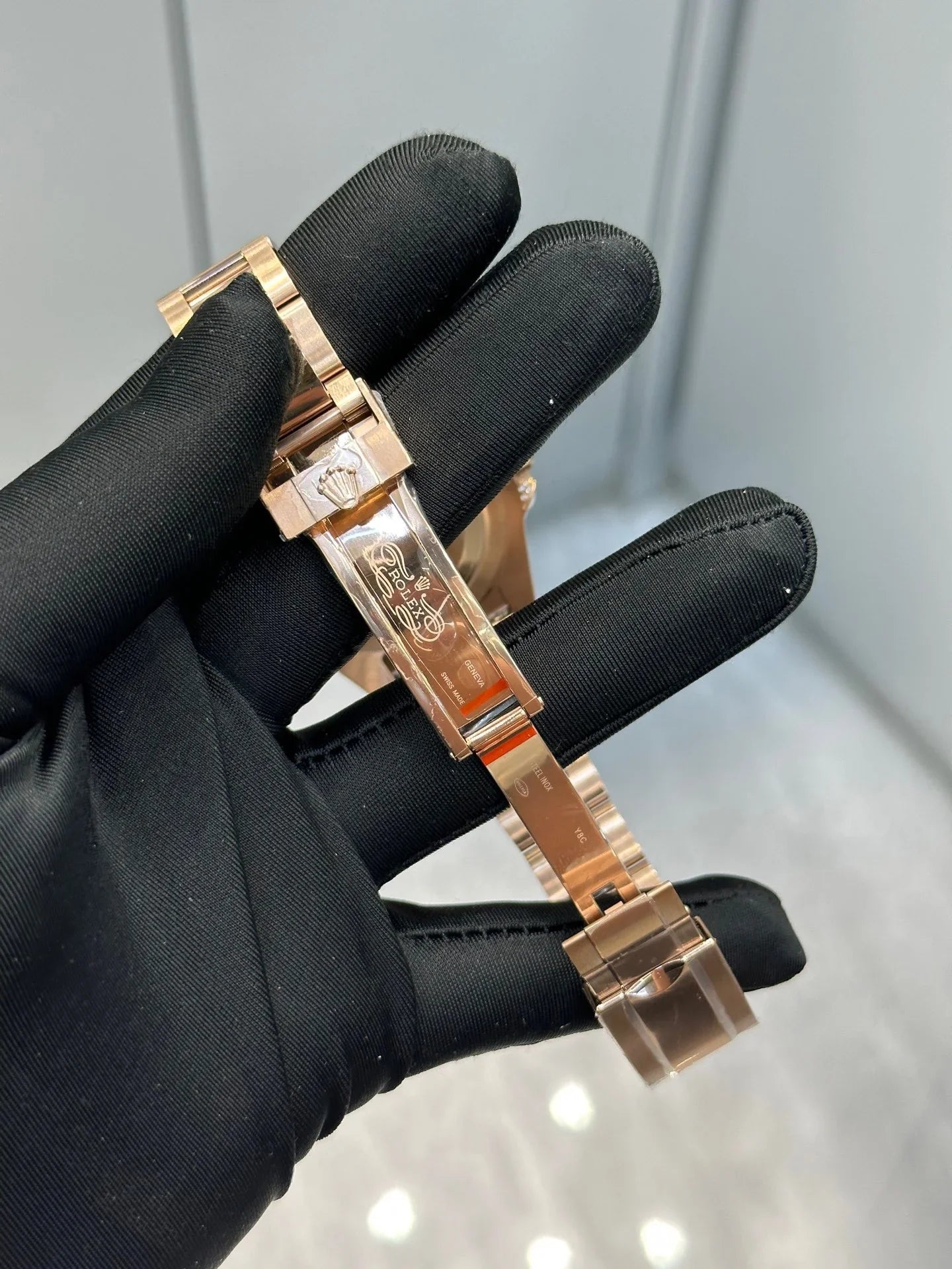 Rolex GMT Master Kol Saati - Glimmer of Luxury