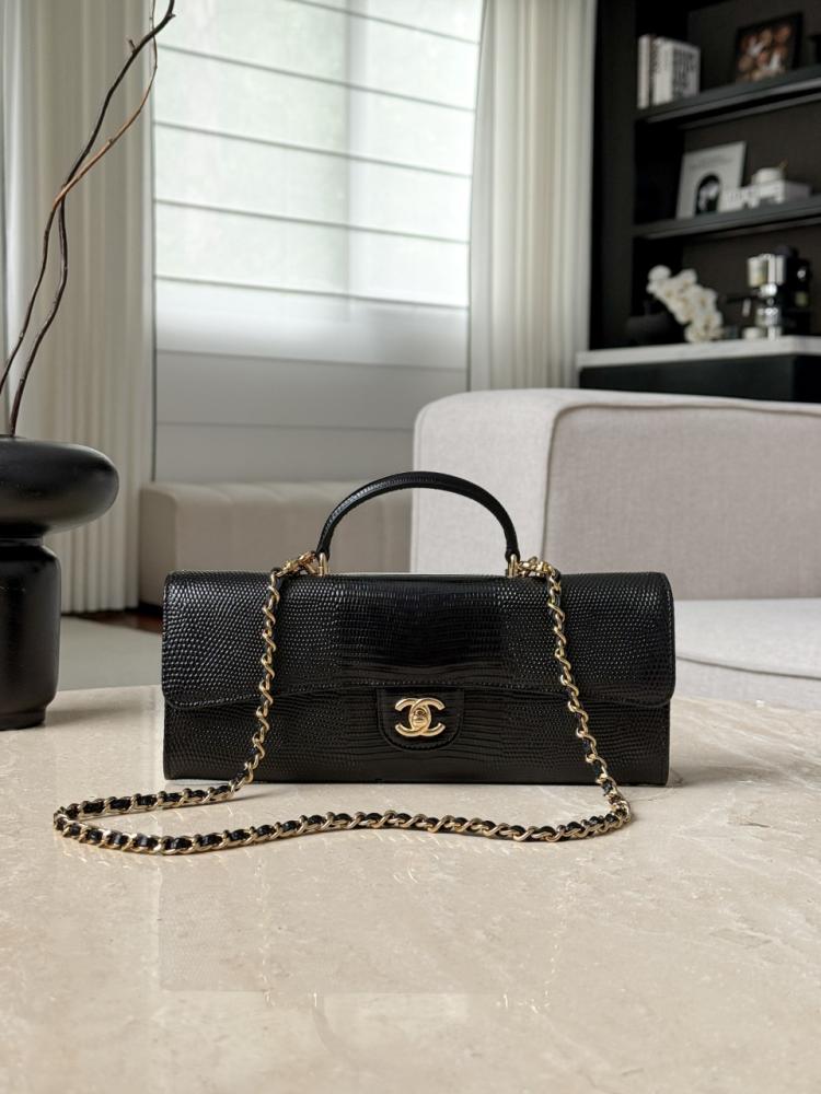 Chanel Kertenkele Derisi Desenli Uzun Üstten Saplı El Çantası