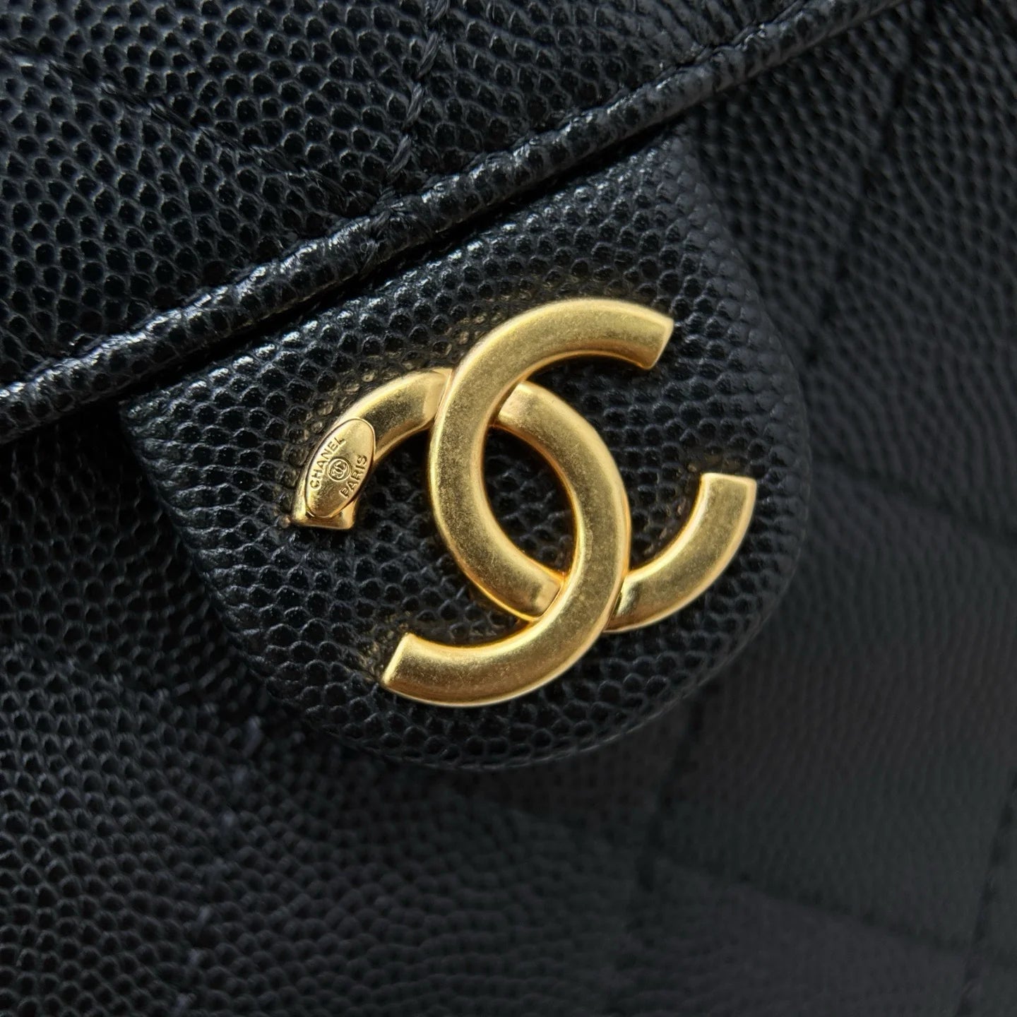 Chanel 25C Orta Boy Hobo Çanta - Glimmer of Luxury