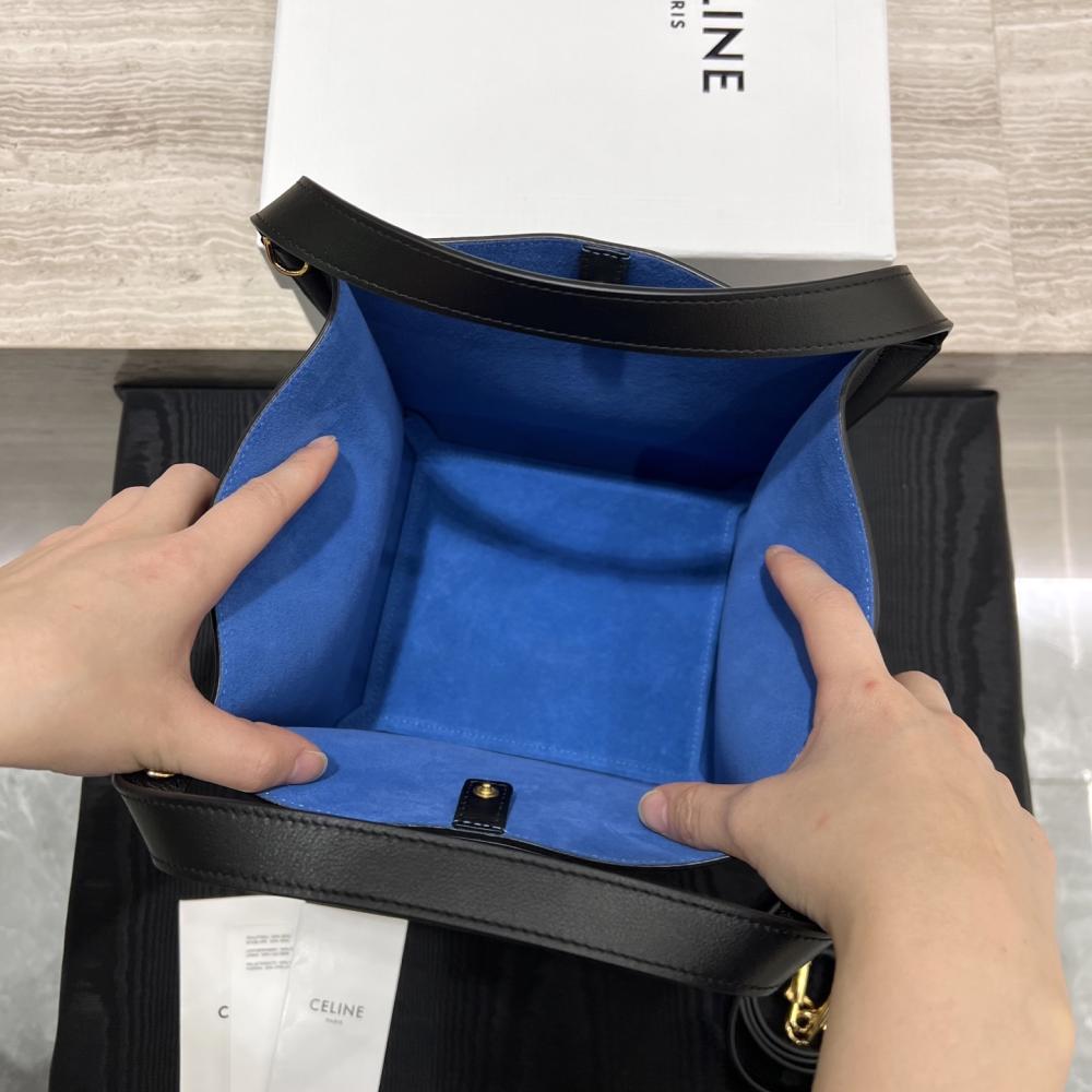 Celine Small Cube Bag من جلد العجل الناعم