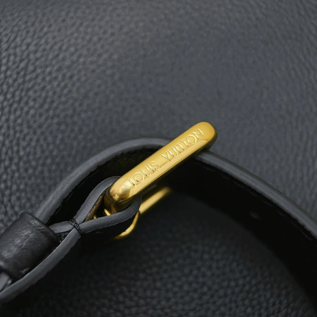 Twist - Glimmer of Luxury