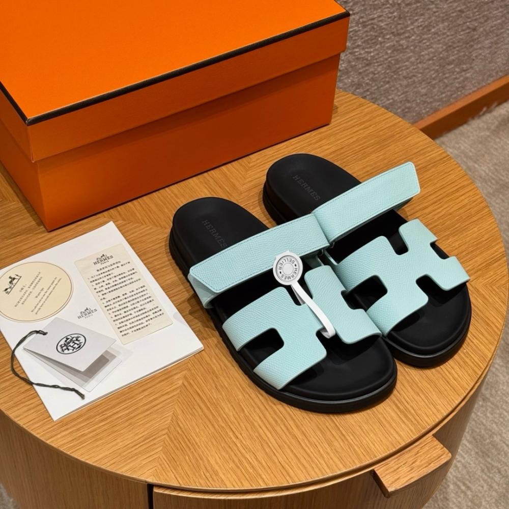 Hermès Chypre Sandals - Clay Beige