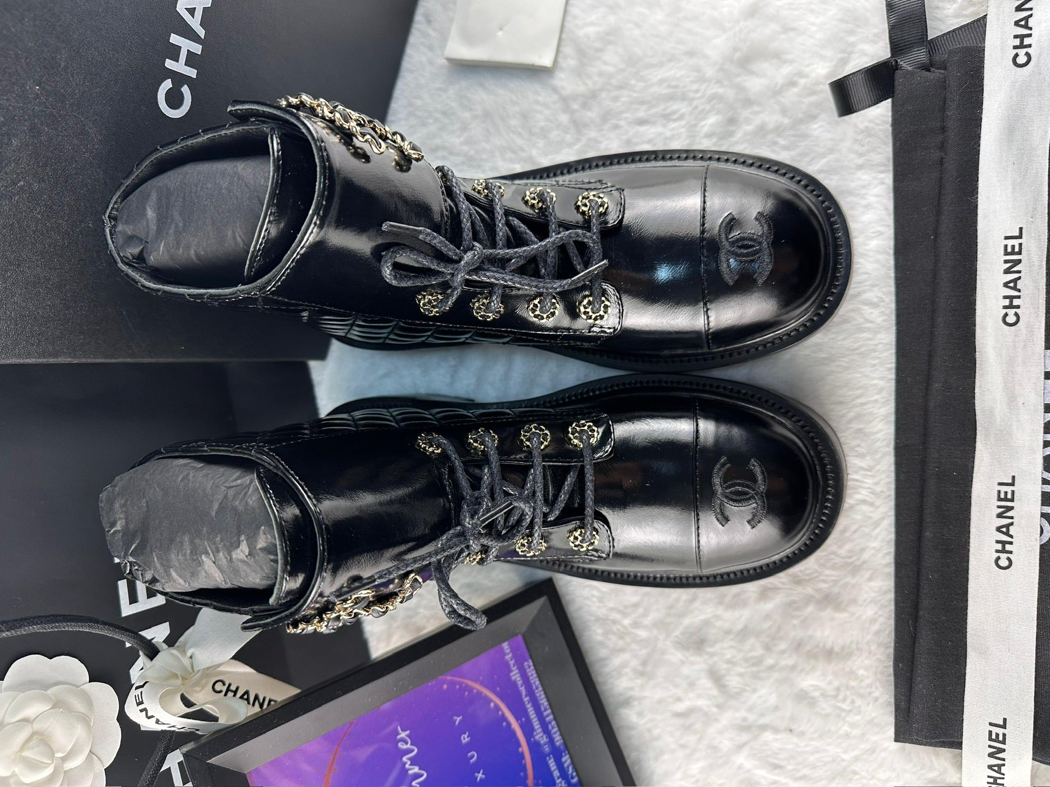 Chanel S24 Kısa Botlar - Glimmer of Luxury