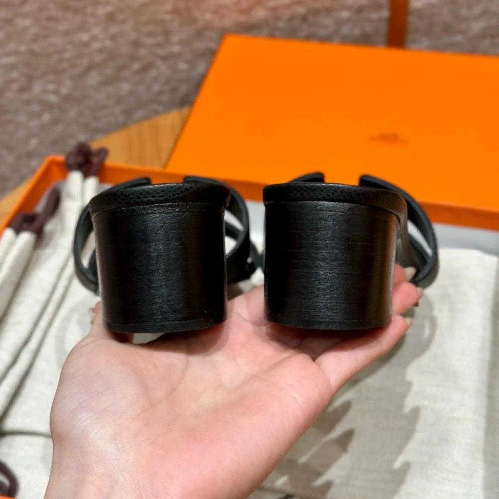 Hermès Oasis Sandals Black &amp; Argent Grey