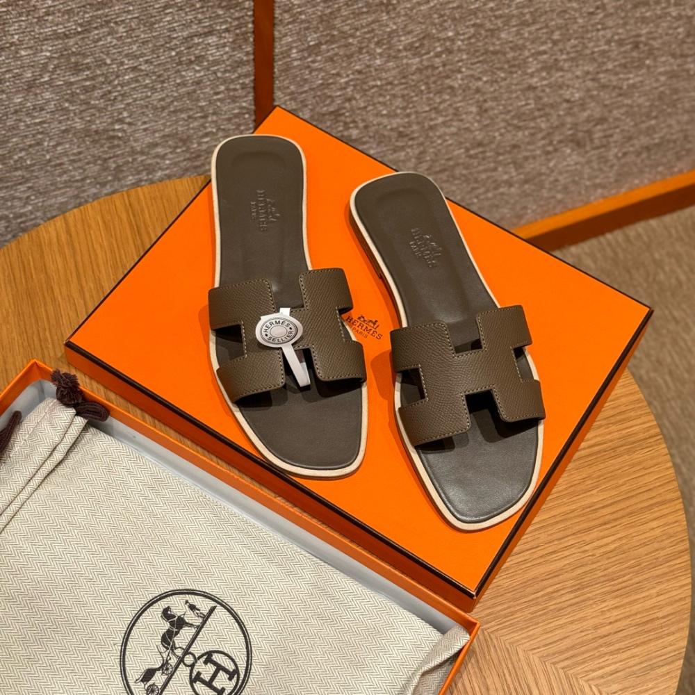 Hermès Oran Sandals Etoupe Epsom Leather