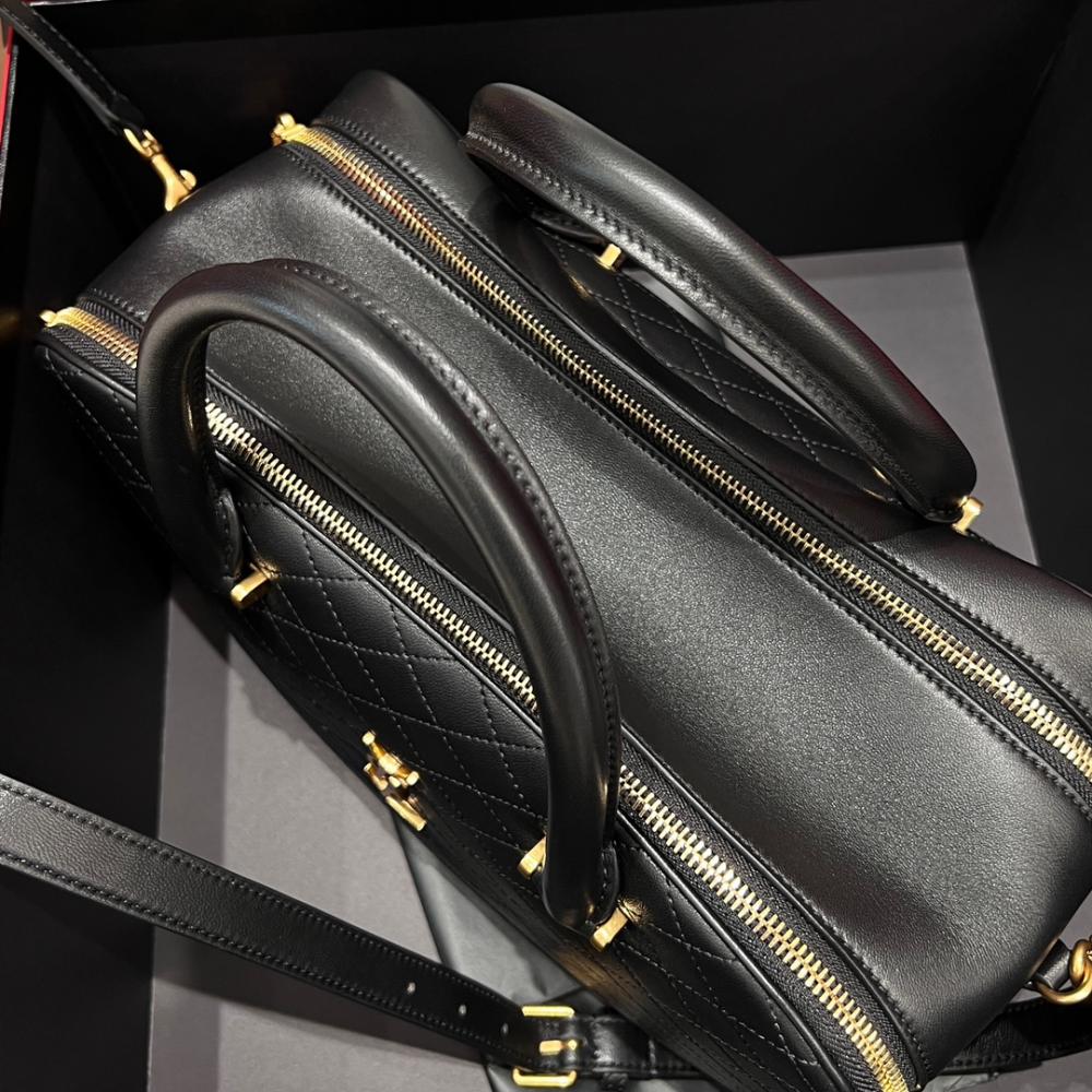 Saint Laurent Women's bag Lyia Duff