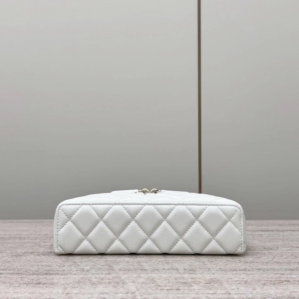 Chanel 25C Makyaj Çantası - Glimmer of Luxury