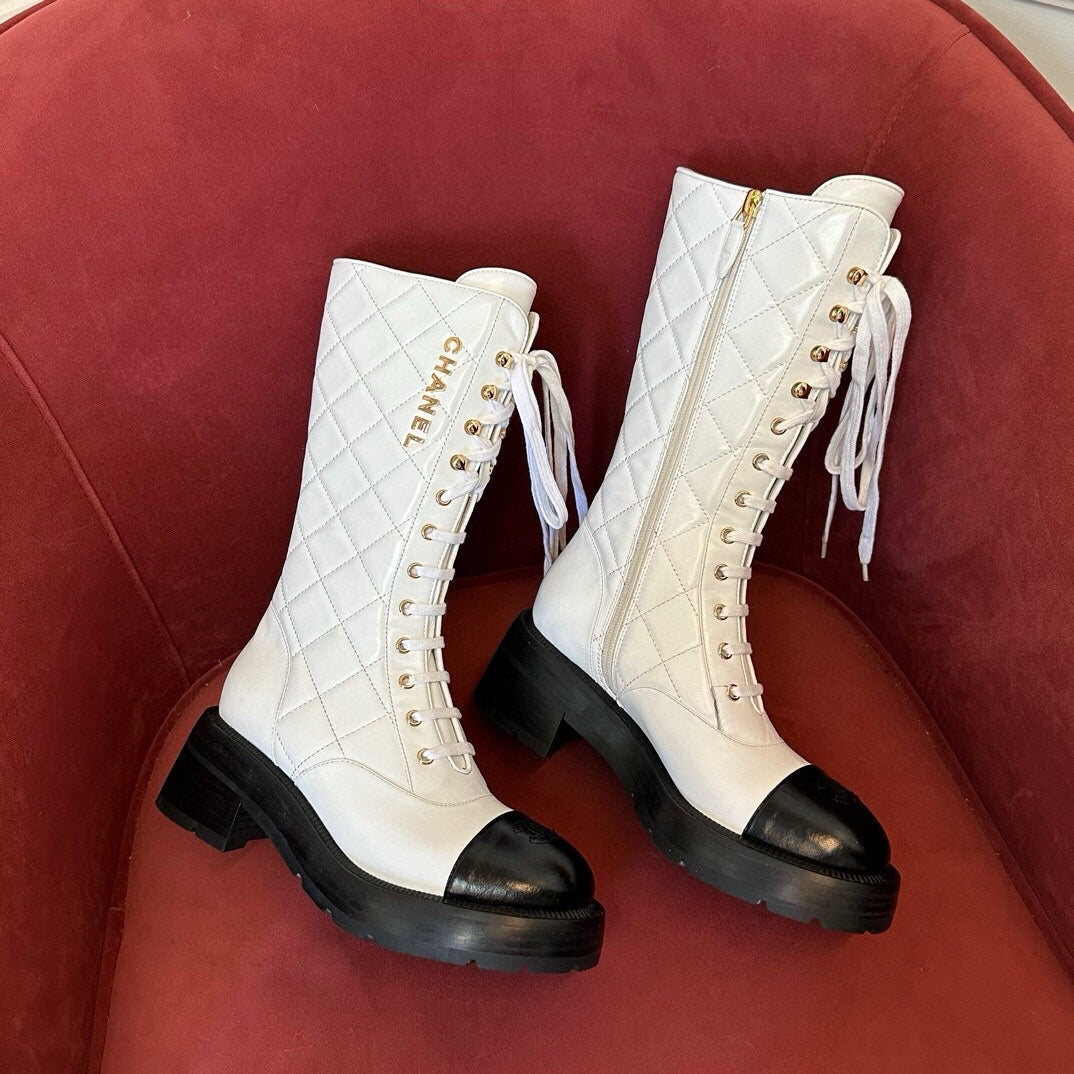 Chanel 24B Uzun Botlar - Glimmer of Luxury