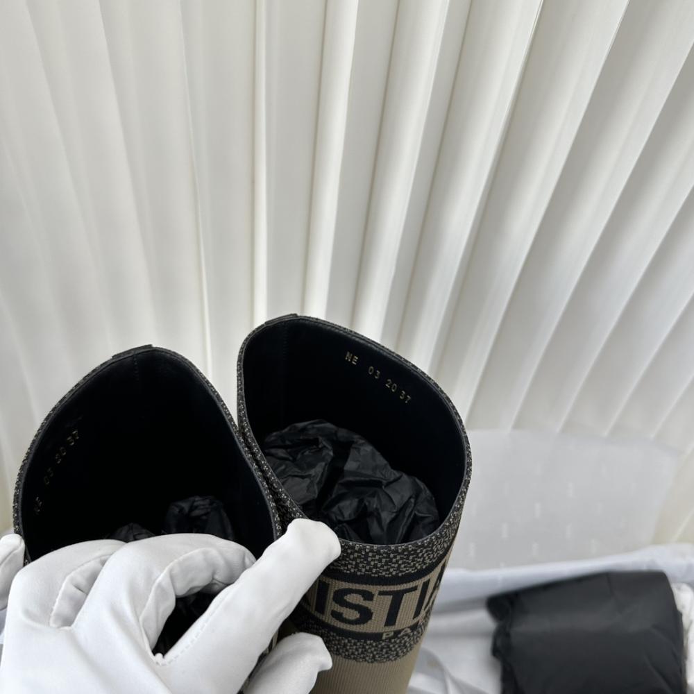 Dior D-Major Kanvas & Deri Botlar – Bej/Siyah