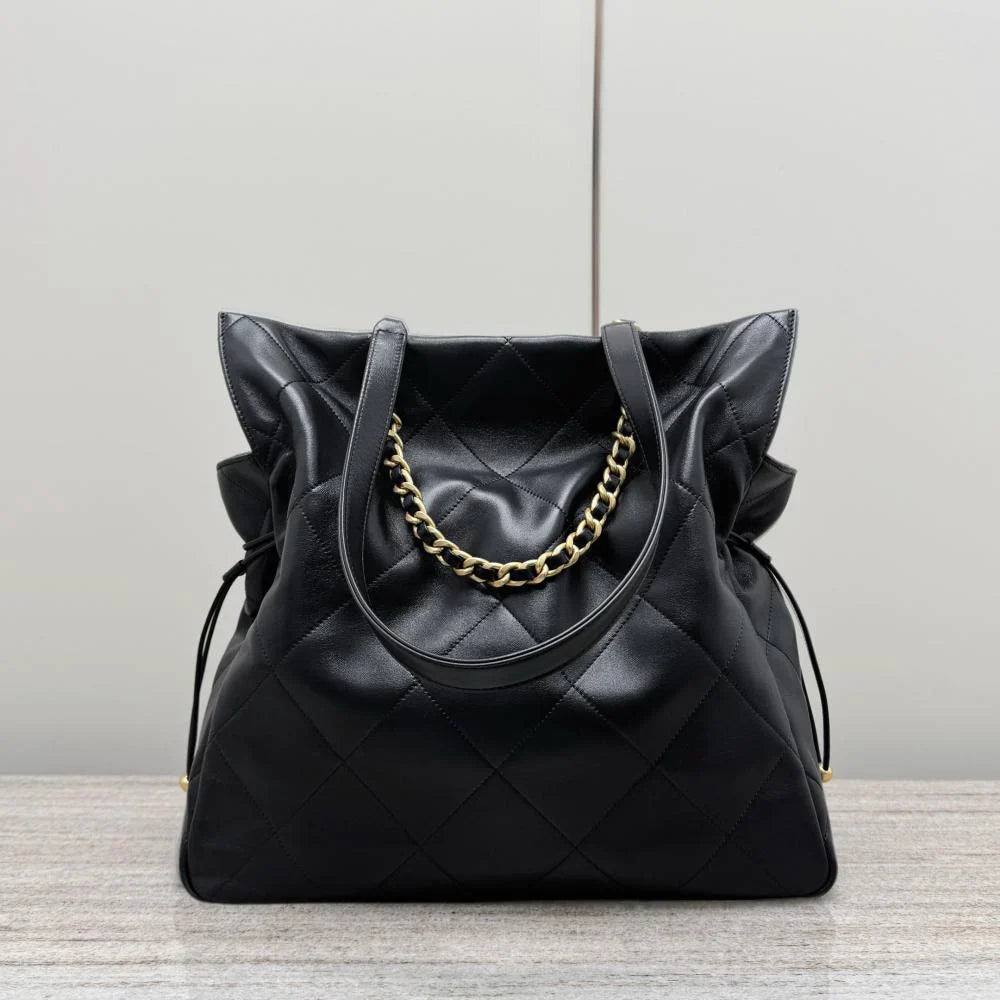 Chanel 25C Siyah Altın Bağcıklı Büyük Şanslı Çanta Toto - Glimmer of Luxury
