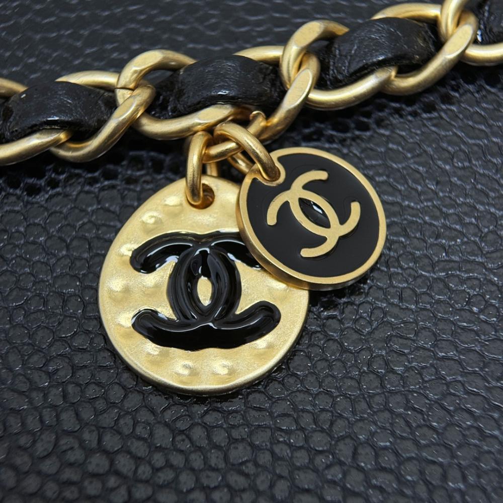 Chanel 2024/25 Mini Kapaklı Çanta - Glimmer of Luxury