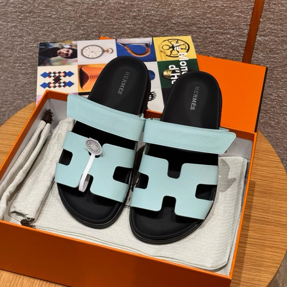 Hermès Chypre Sandals - Clay Beige