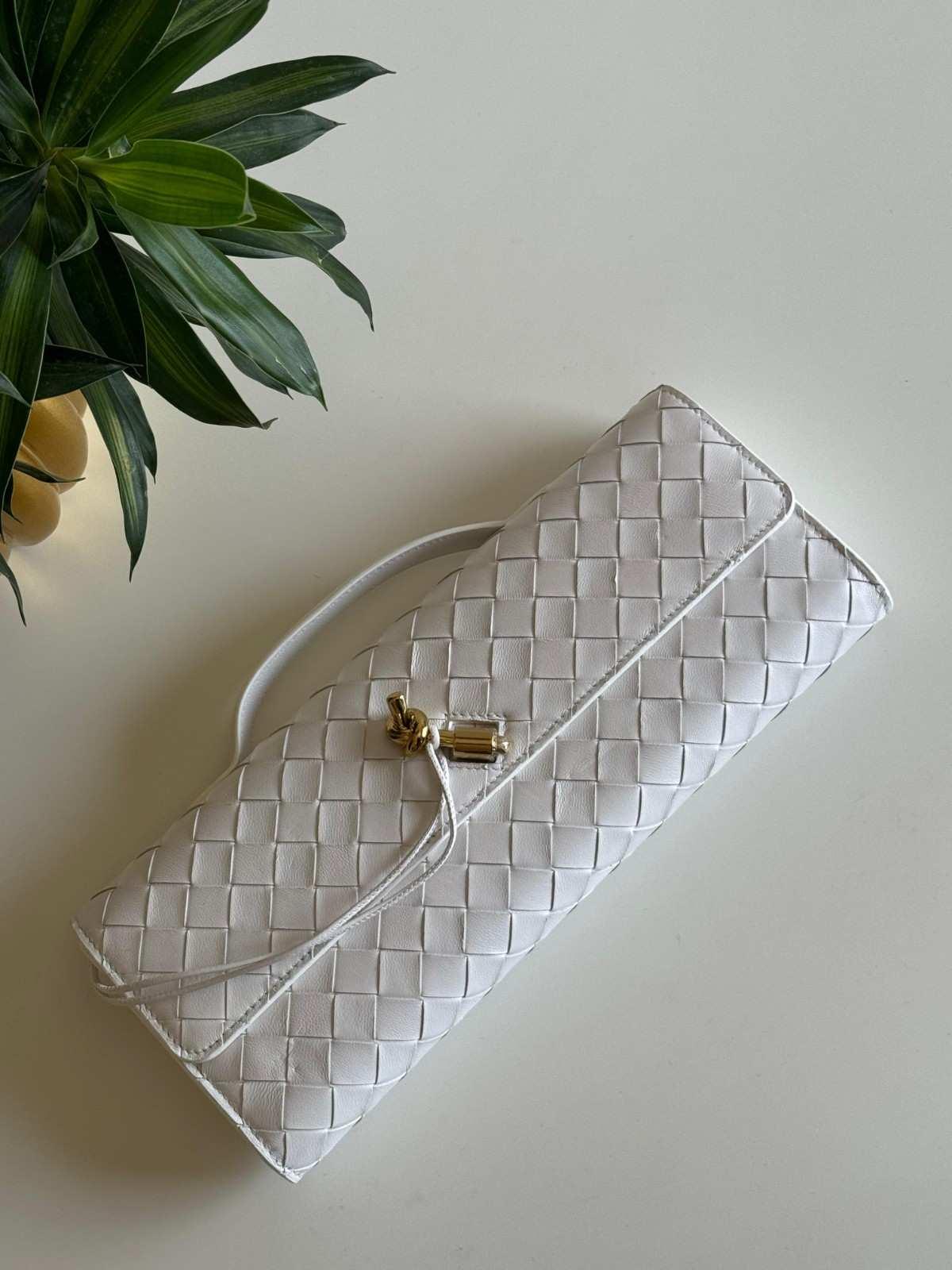 Bottega Veneta Andiamo Clutch - Glimmer of Luxury