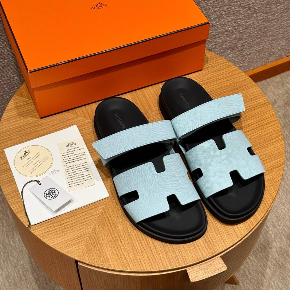 Hermès Chypre Sandals - Clay Beige