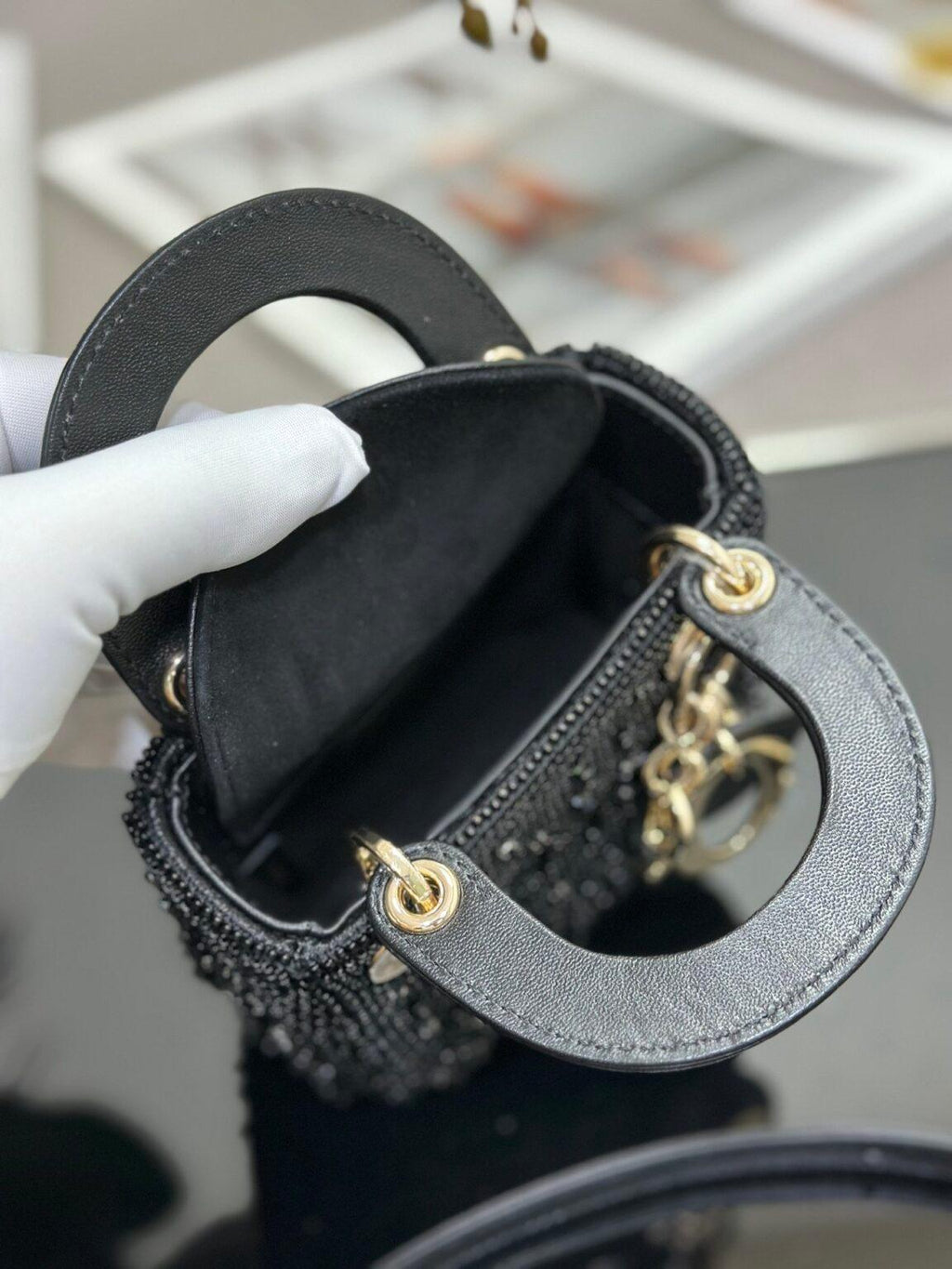 Lady Dior Mini Nakış Çanta - Glimmer of Luxury