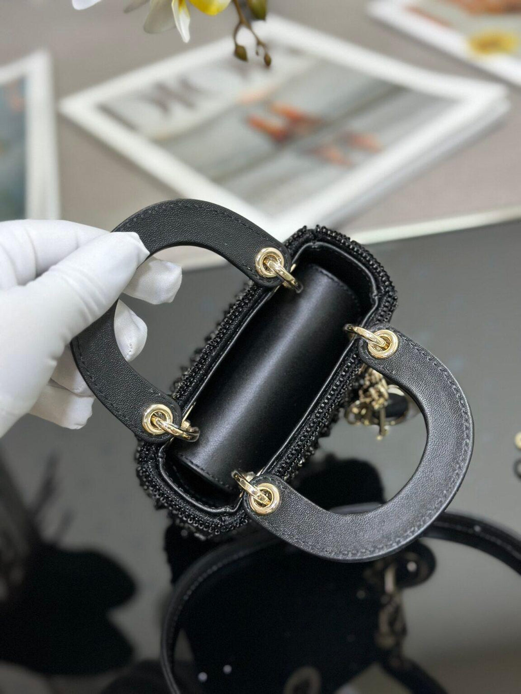 Lady Dior Mini Nakış Çanta - Glimmer of Luxury