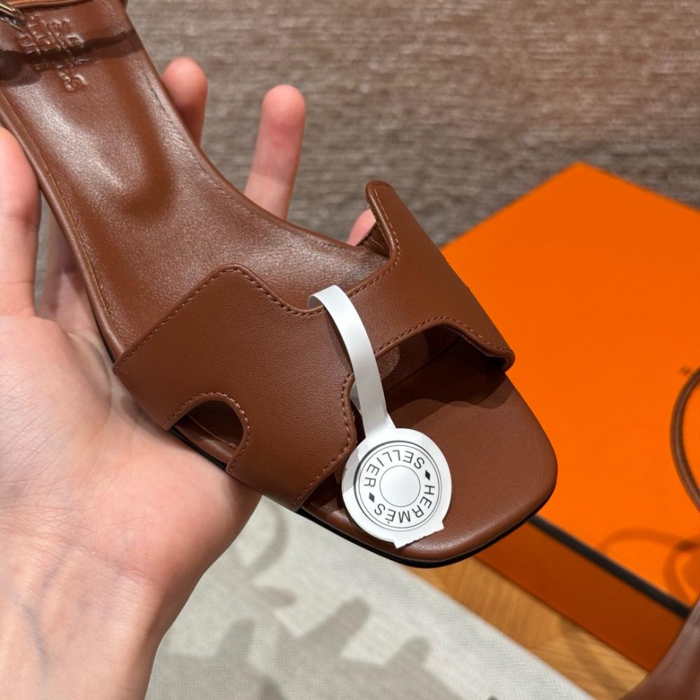 Hermès Oasis Sandals Black & Argent Grey