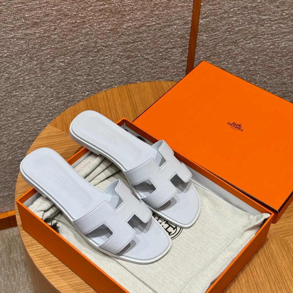 Hermès Oran Sandals Gray Argent
