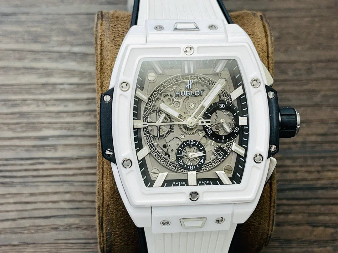 Hublot Siyah Beyaz Kol Saati - Glimmer of Luxury