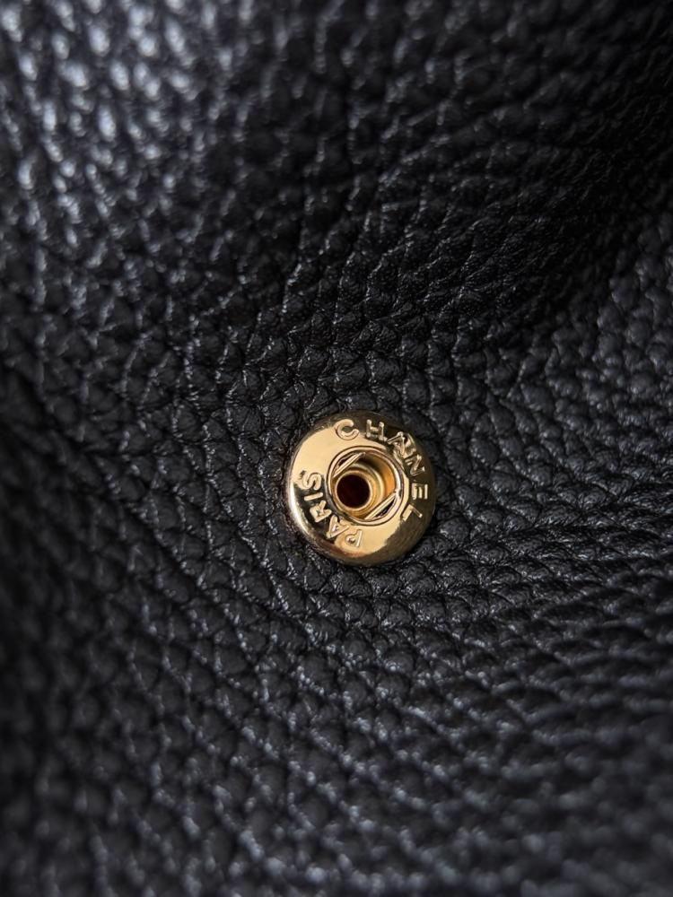 Chanel Büyük Alışveriş çantası (Büyük Tote)