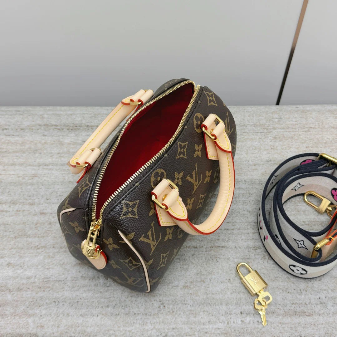 Speedy 20 - Glimmer of Luxury