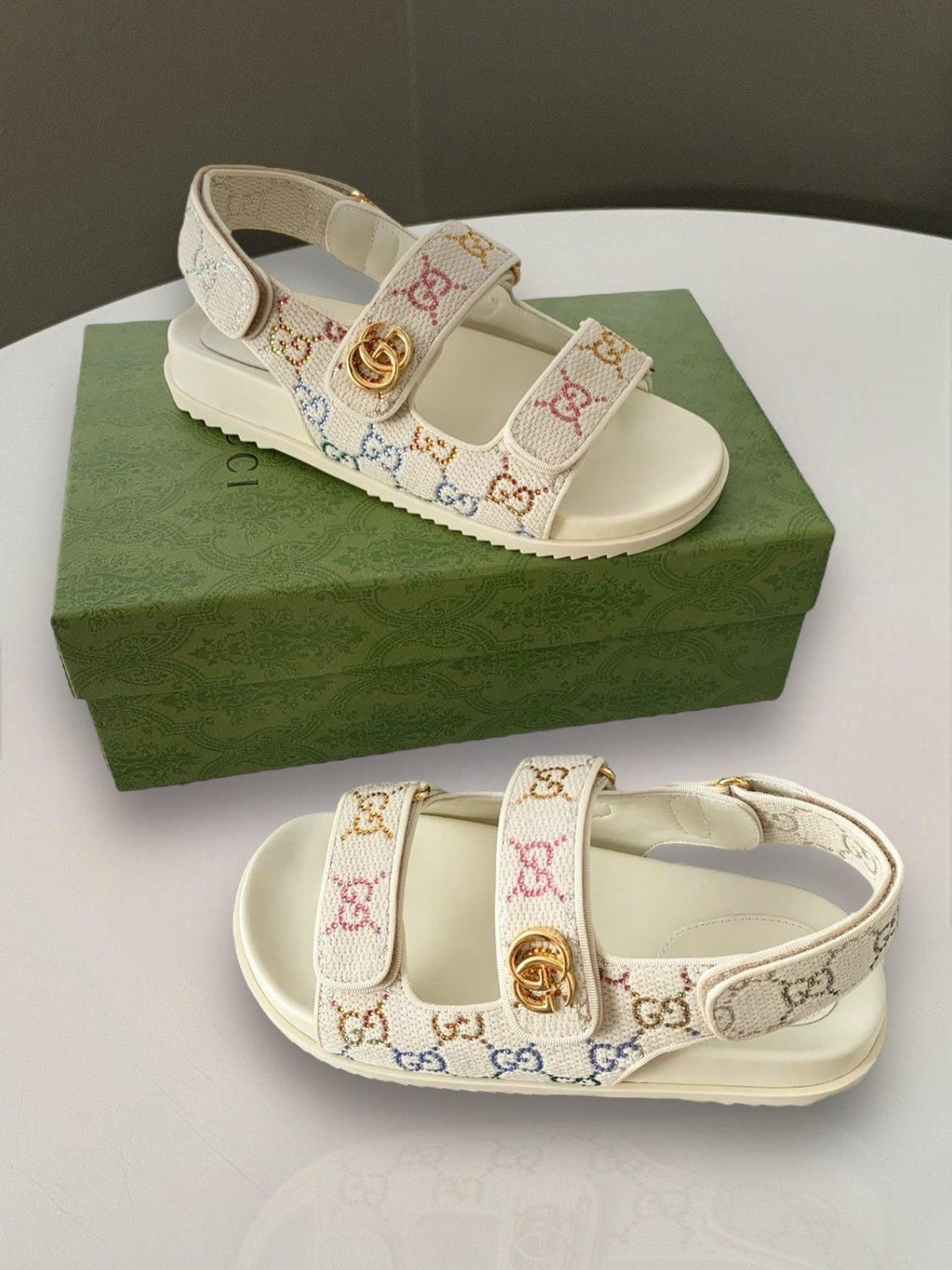 Gucci Fildişi Double G'li Kadın Sandaleti Kanvas - Glimmer of Luxury