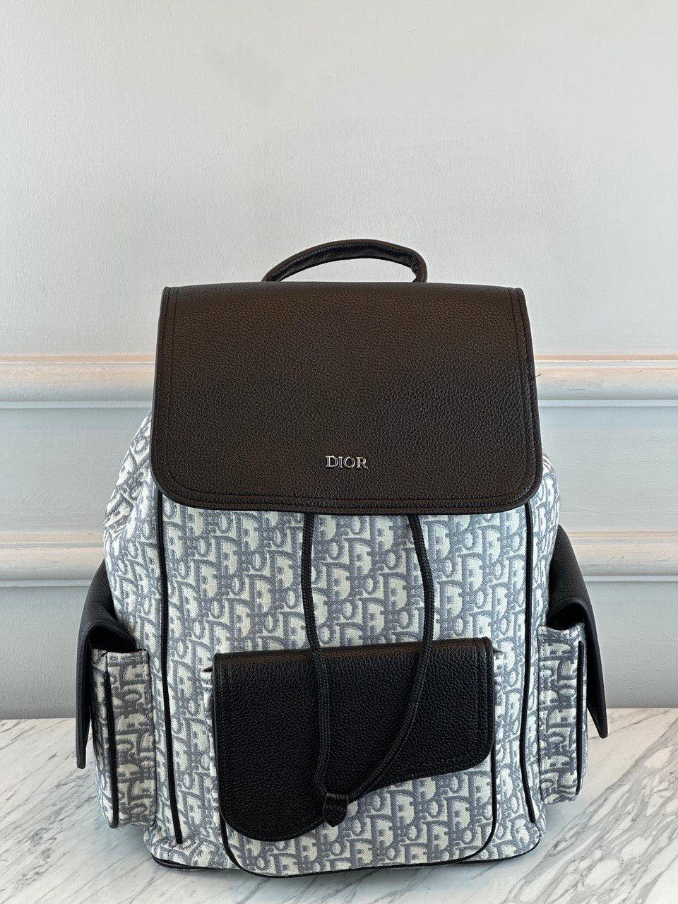 Christian Dior Eyer Sırt Çantası - Glimmer of Luxury