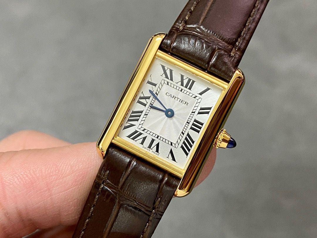 Cartier Tank Saatler - Glimmer of Luxury