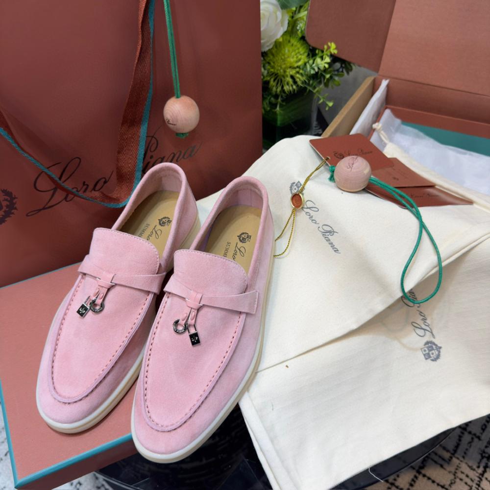 Loro Piana Yaz Büyüsü Yürüyüş Ayakkabısı - Açık Şakayık - Glimmer of Luxury