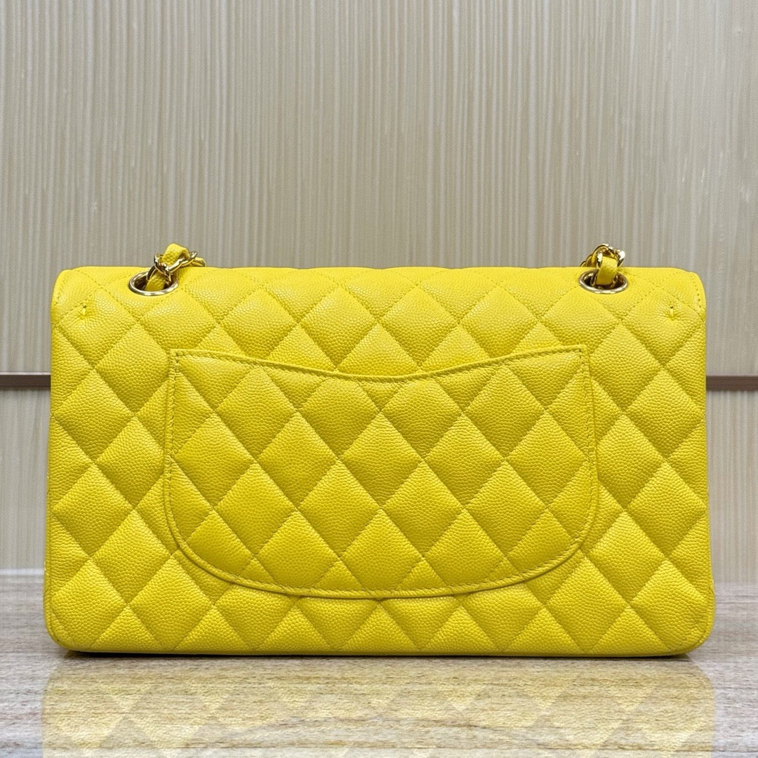 Chanel Flap Orta Boy Çanta Havyar Deri 2024 Sarı Renk - Glimmer of Luxury