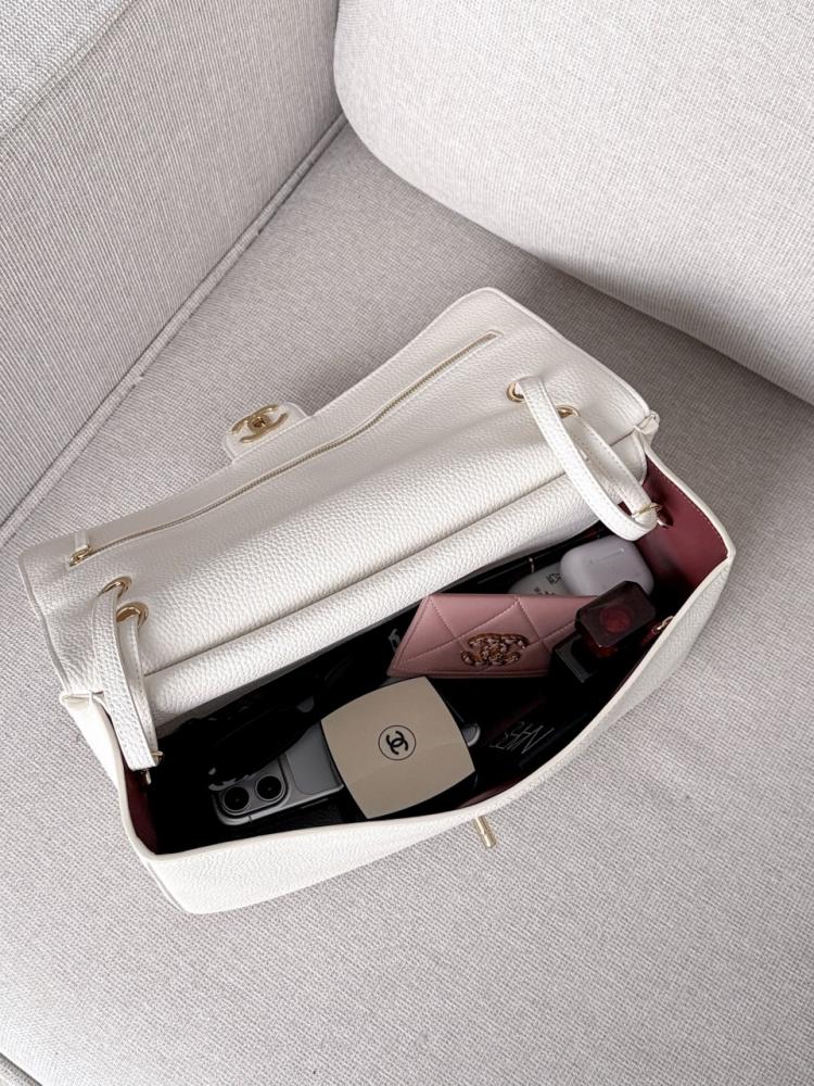 Chanel Maxi “Souplissimo” Küçük Kapaklı Çanta