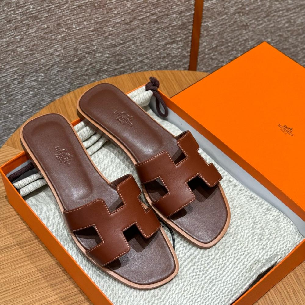 Hermès Oran Sandals Etoupe Epsom Leather