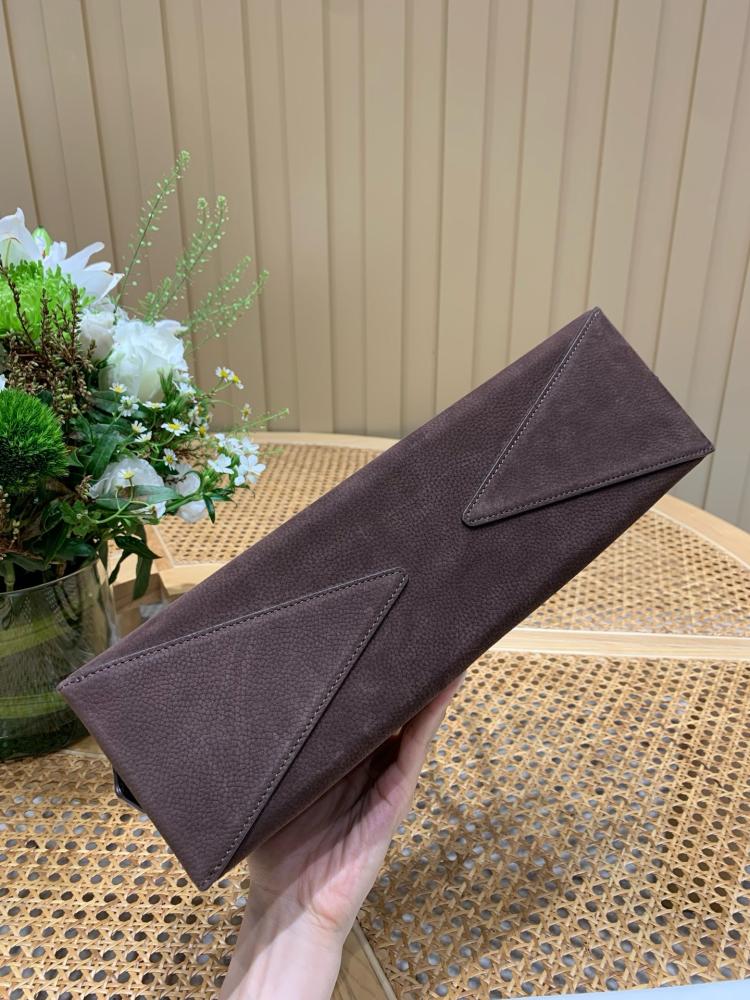 ALAÏA – Le Teckel Suede Shoulder Bags