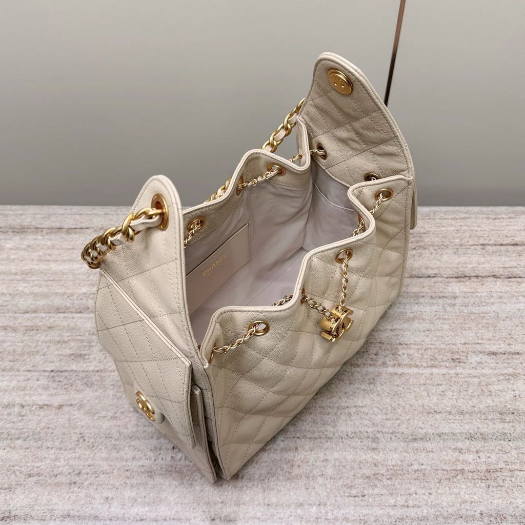 Chanel 25C Orta Boy Hobo Seyahat Çantası - Glimmer of Luxury