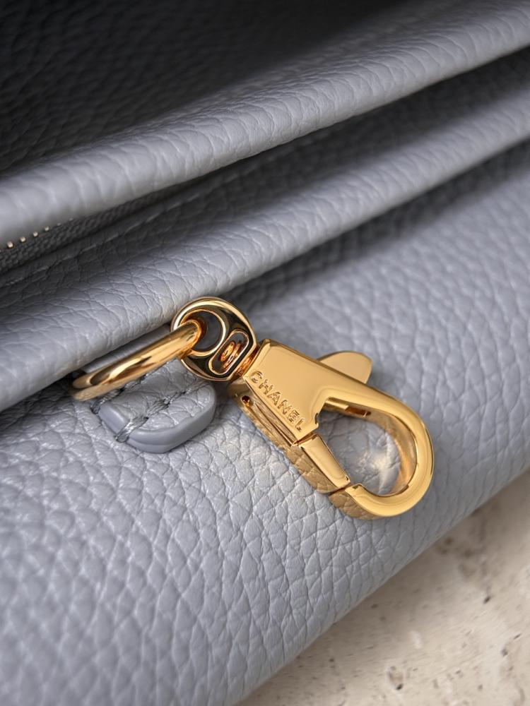Chanel Urban Essentials Küçük Alışveriş Çantası