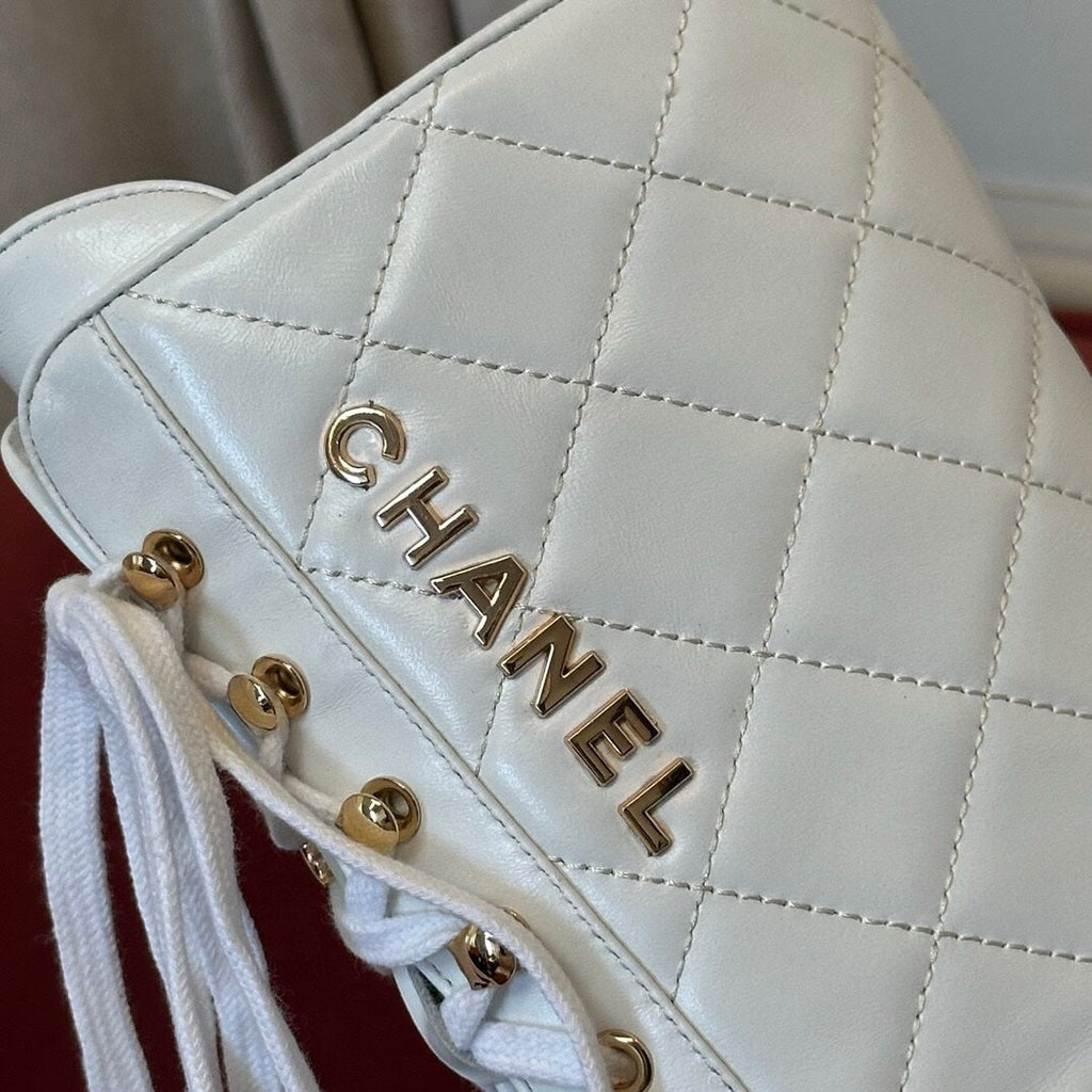 Chanel 24B Uzun Botlar - Glimmer of Luxury