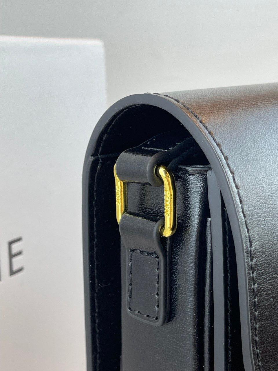 Celine Teen Triomphe Deri Çanta - Glimmer of Luxury