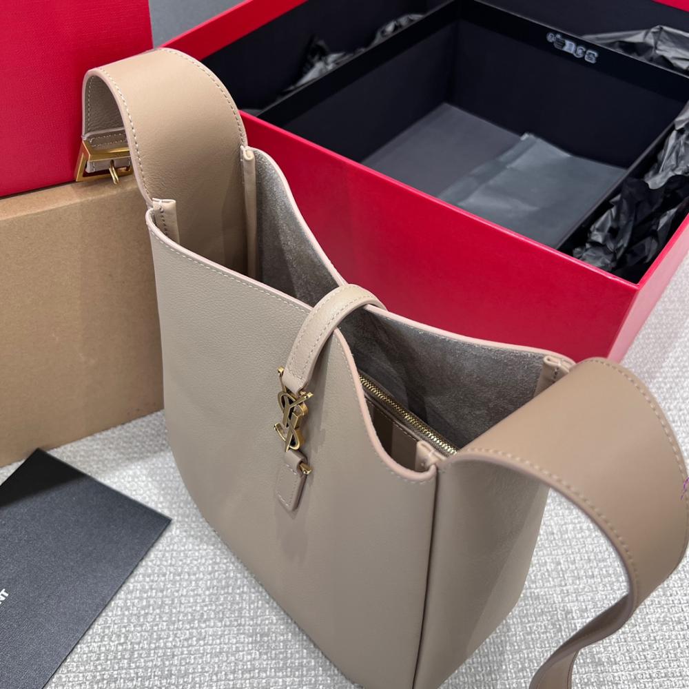 Saint Laurent 5 À 7 Small Flexible Bag