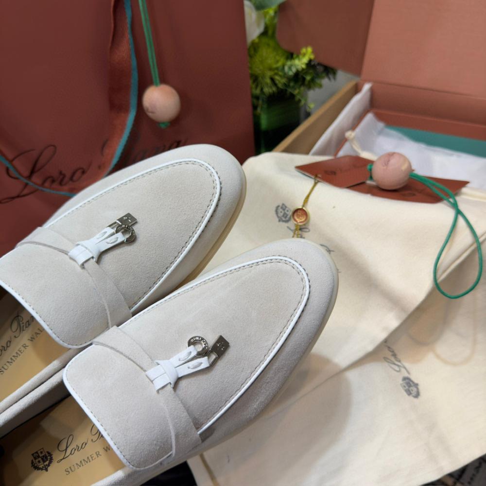 Loro Piana Yaz Büyüsü Yürüyüş Ayakkabısı - İnci Tozu (A760) - Glimmer of Luxury