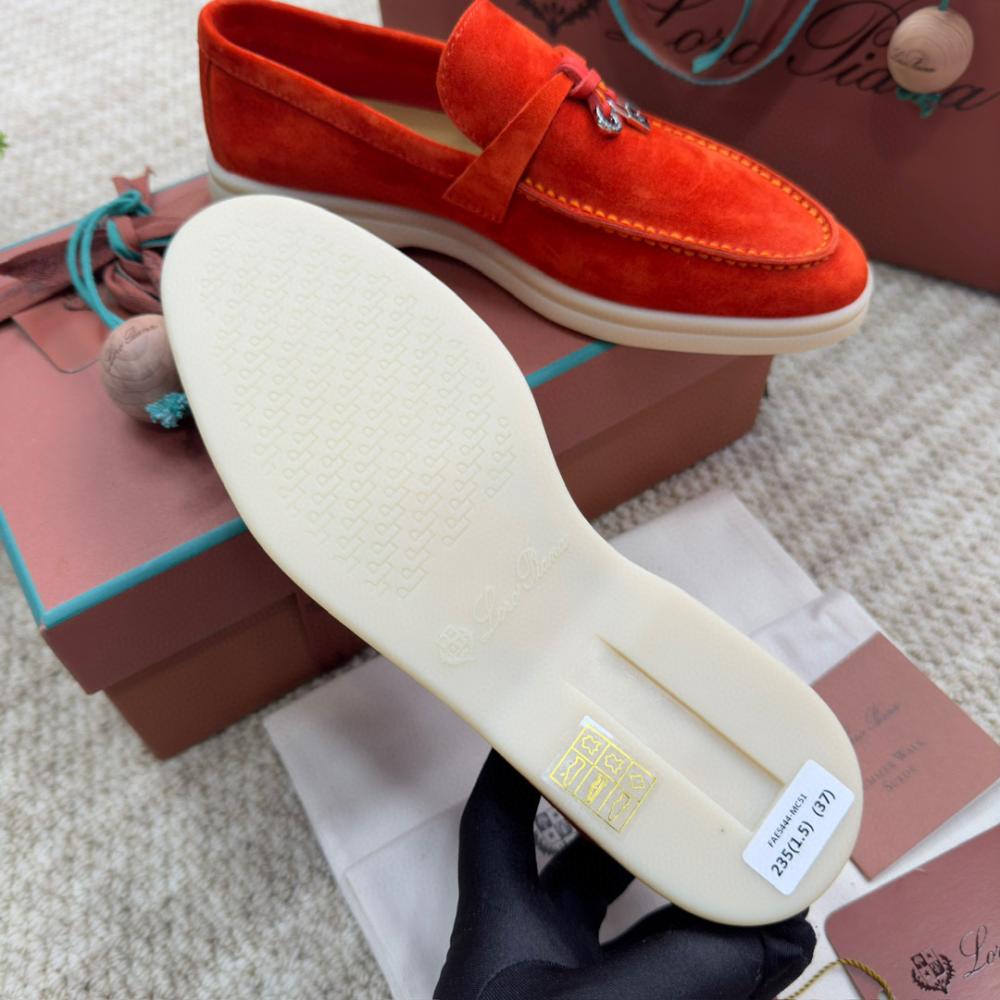 Loro Piana Yaz Büyüsü Yürüyüş Ayakkabısı - Pas Rengi - Glimmer of Luxury