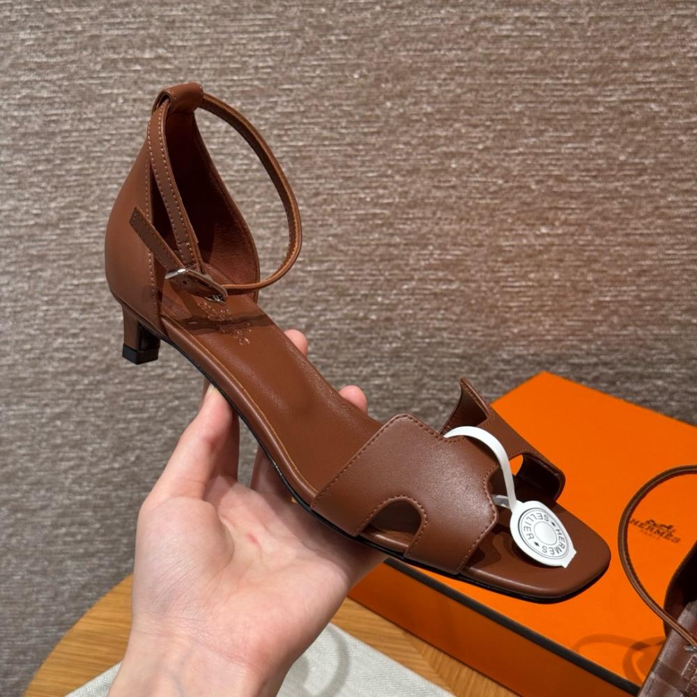 Hermès Oasis Sandals Black & Argent Grey