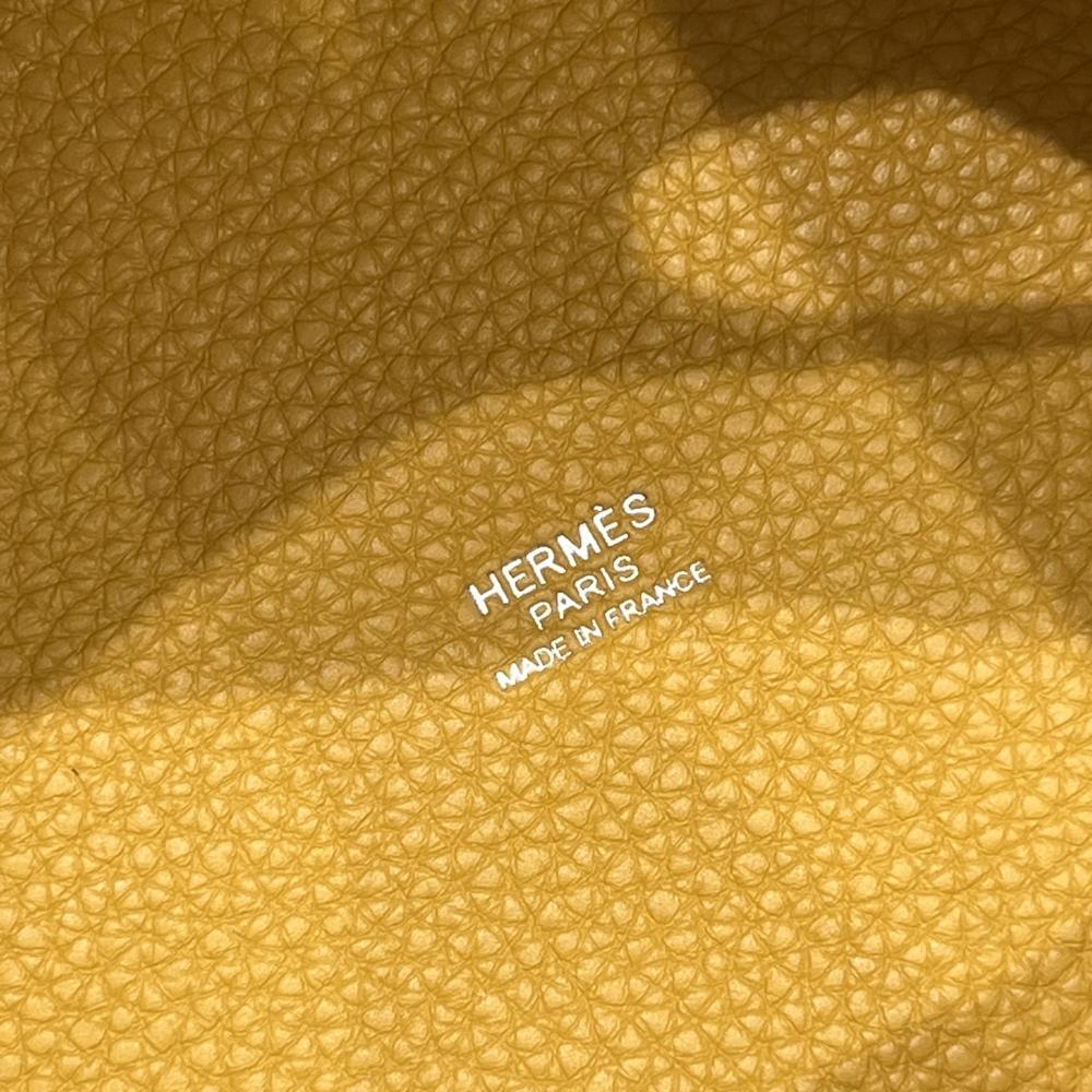 Hermès Picotin 18 Lock Clemence Leather Two-Tone Lime &amp; Nata Palladium Hardware (PHW)