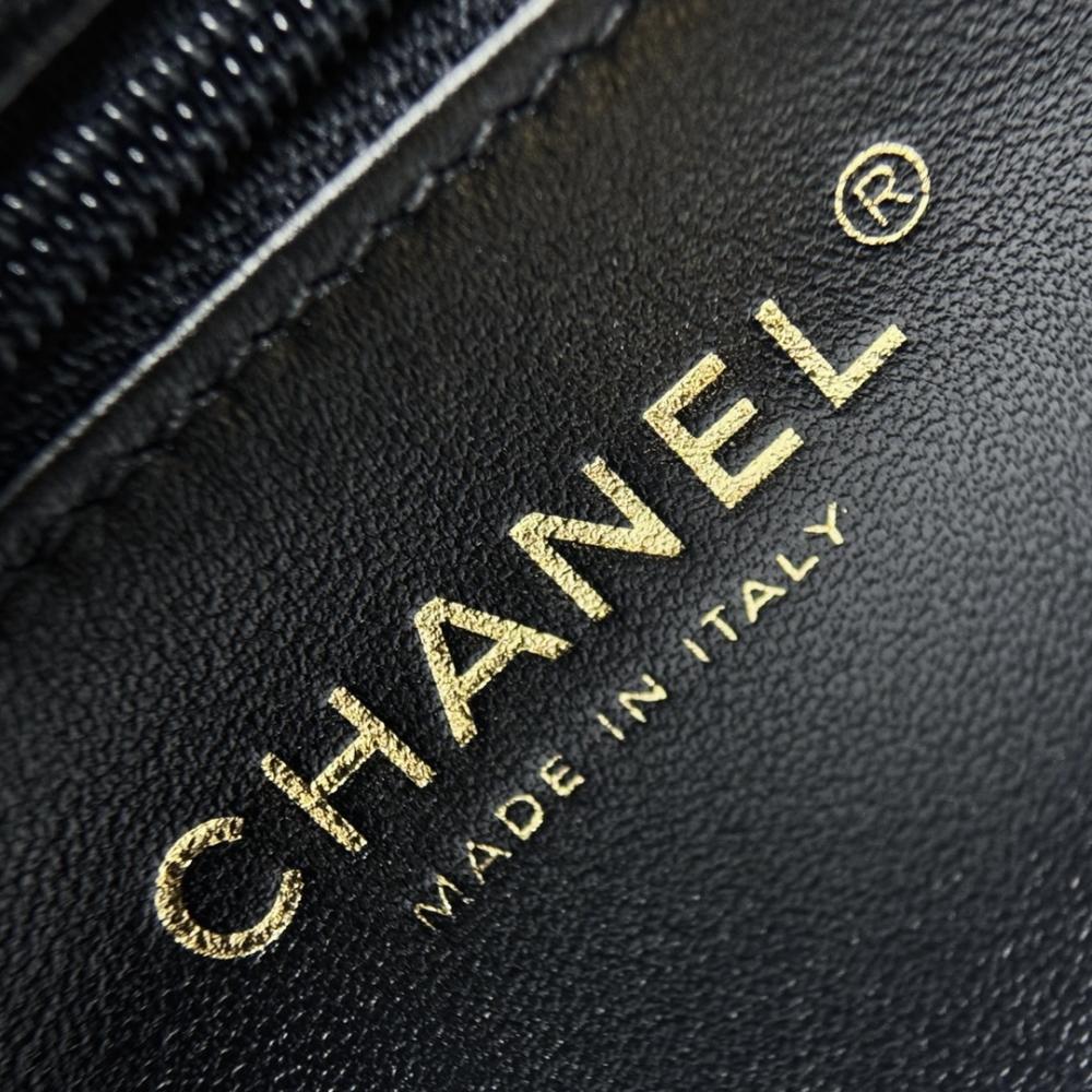 Chanel Mini Sweetheart Crush Kare Kapaklı Çanta Siyah Kuzu Derisi Antik Altın Donanım - Glimmer of Luxury