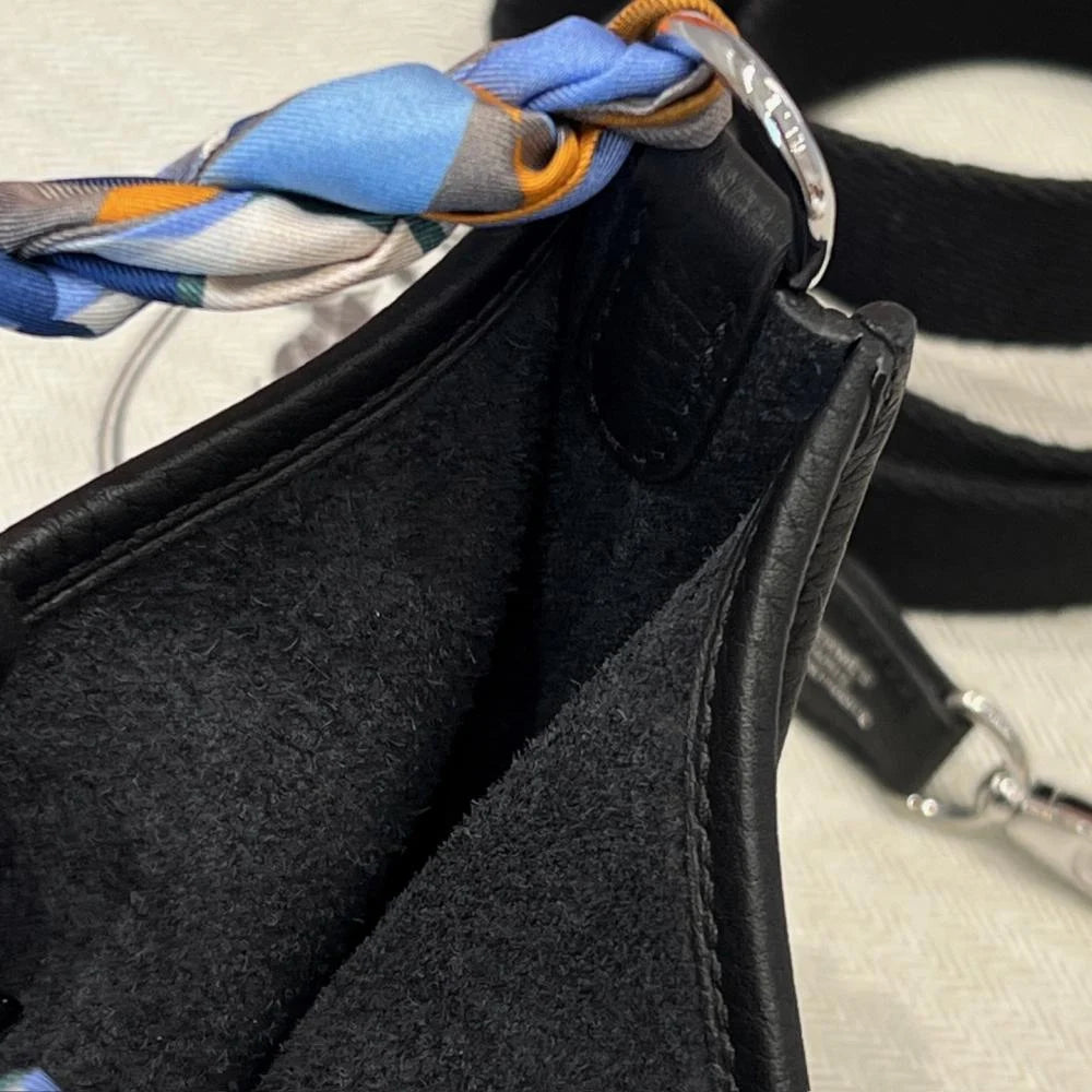 Hermès Evelyne 16cm Togo Leather Shoulder Bag