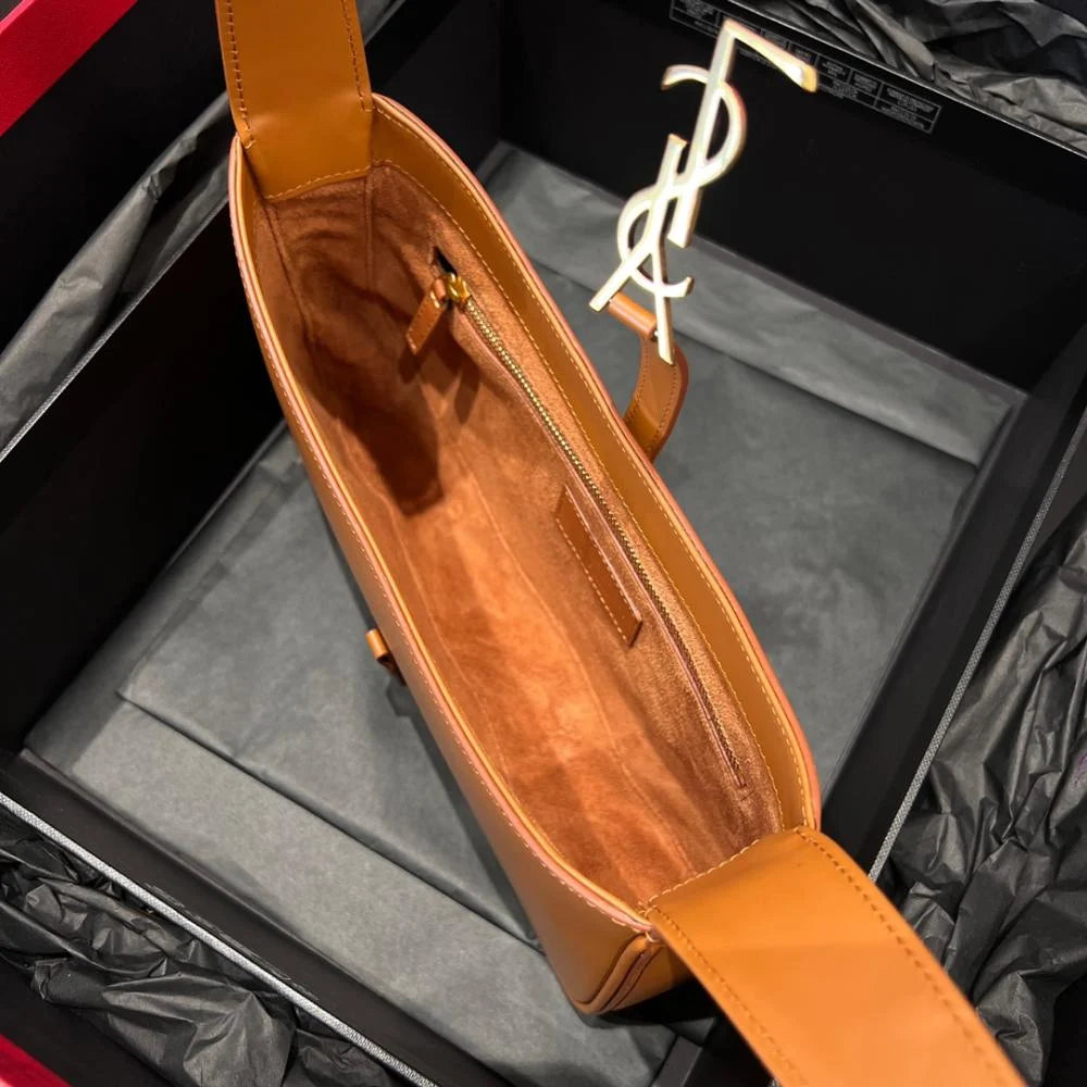 YSL Le 5 A Smooth Leather Hobo Bag