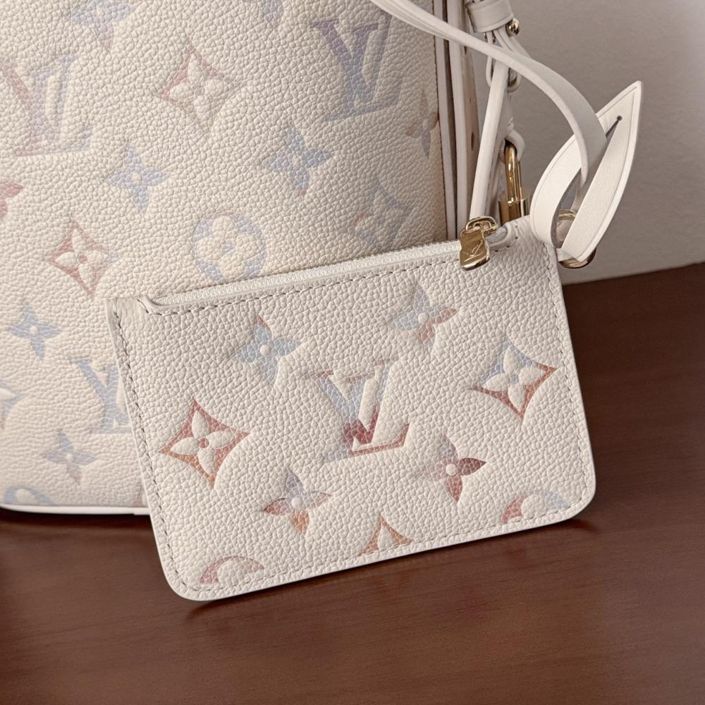 LV All In BB M25673