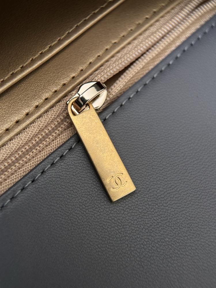 Chanel Classic Mini with Lid 20 cm