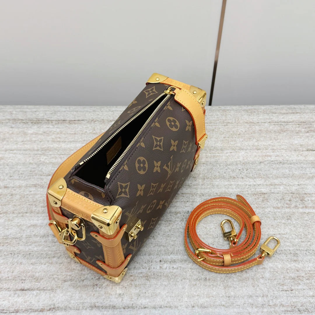 Yan Bagaj - Glimmer of Luxury