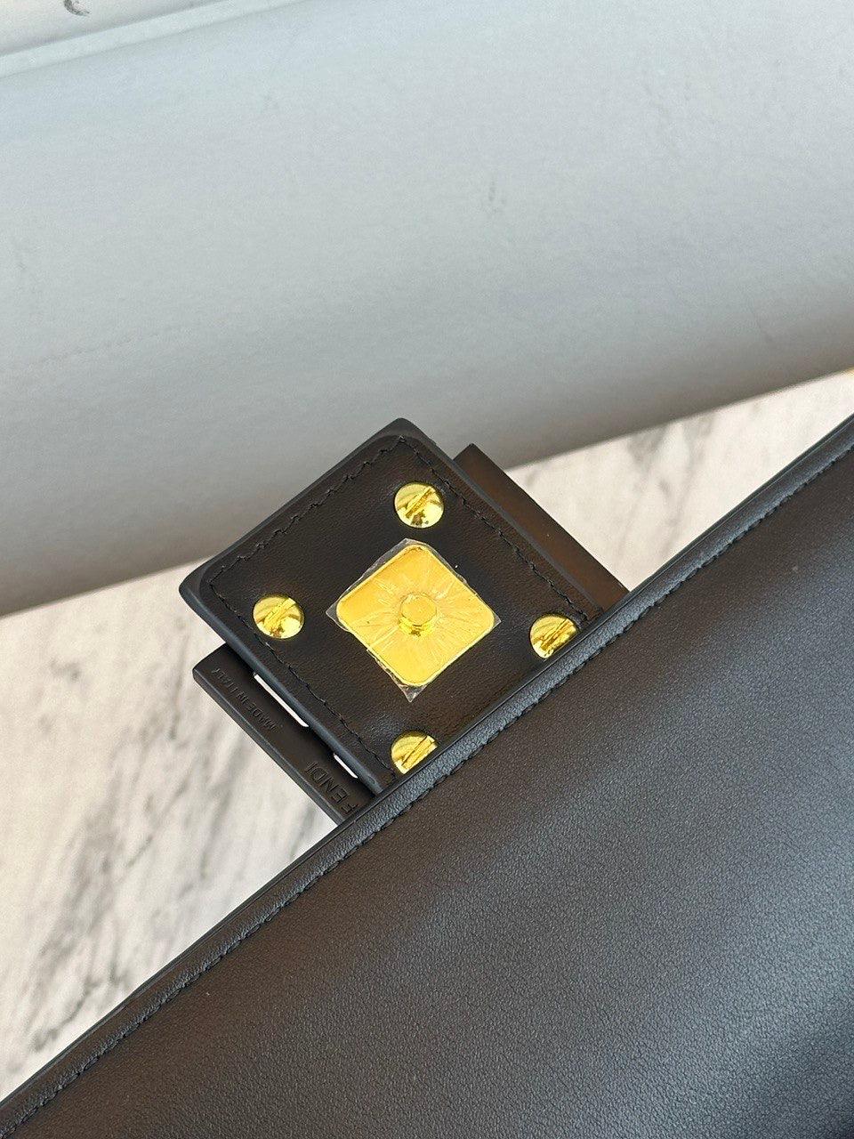 Fendi Siyah boncuklu Re-Edition Çanta - Glimmer of Luxury